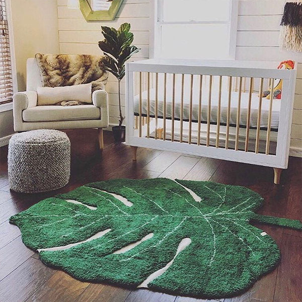 Monstera Leaf Rug - Adds Botanical Charm - Vivid Green Leaf