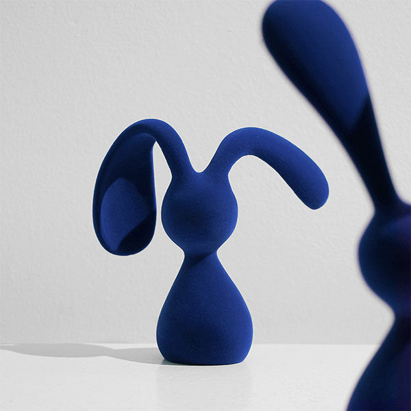 Modern Rabbit Sculpture - Resin Home Decor - Minimalist Desk Ornament - Art Figurine - Stylish Shelf Display
