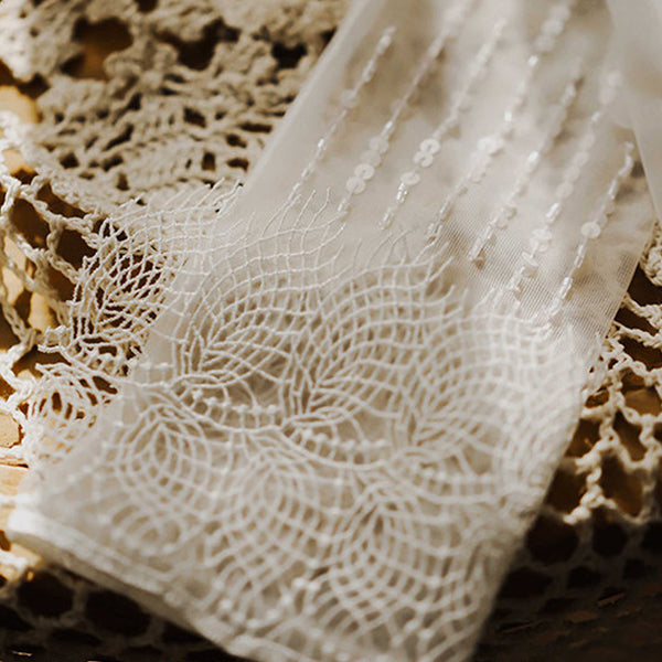 Vintage Silk Bridal Gloves - For Weddings - Timeless Elegance - Romantic Ambiance