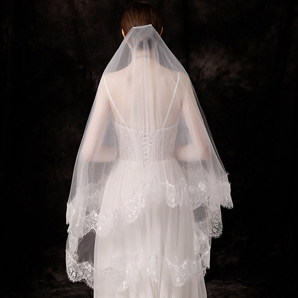 Elegant Double Layer Bridal Veil - Romantic Wedding - Delicate Lace Trim