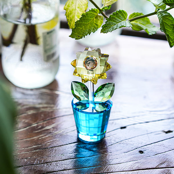 Crystal Glass Sunflower Ornament – Elegant Décor – Light Reflection