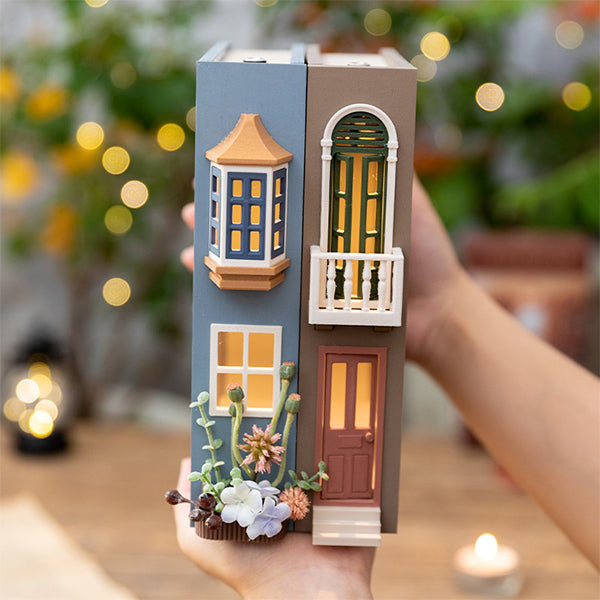 Wooden Bookend with LED Light - Hollow Window & Door Design - Rechargeable - Warm & White Light - Unique Home Decor