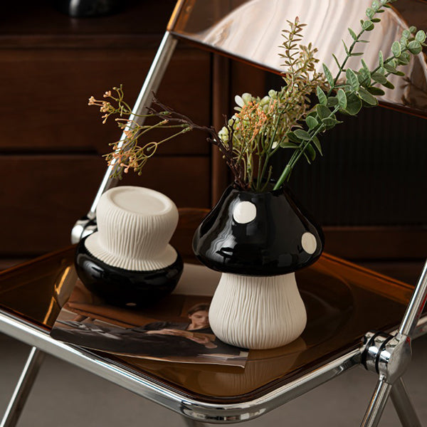 Ceramic Mushroom Vase - Whimsical Home Décor - Black & Red Colors - Hydroponic & Flower Friendly
