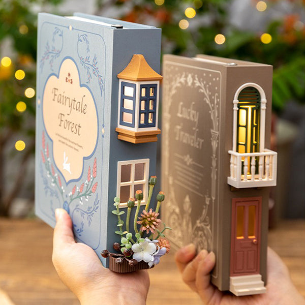 Wooden Bookend with LED Light - Hollow Window & Door Design - Rechargeable - Warm & White Light - Unique Home Decor